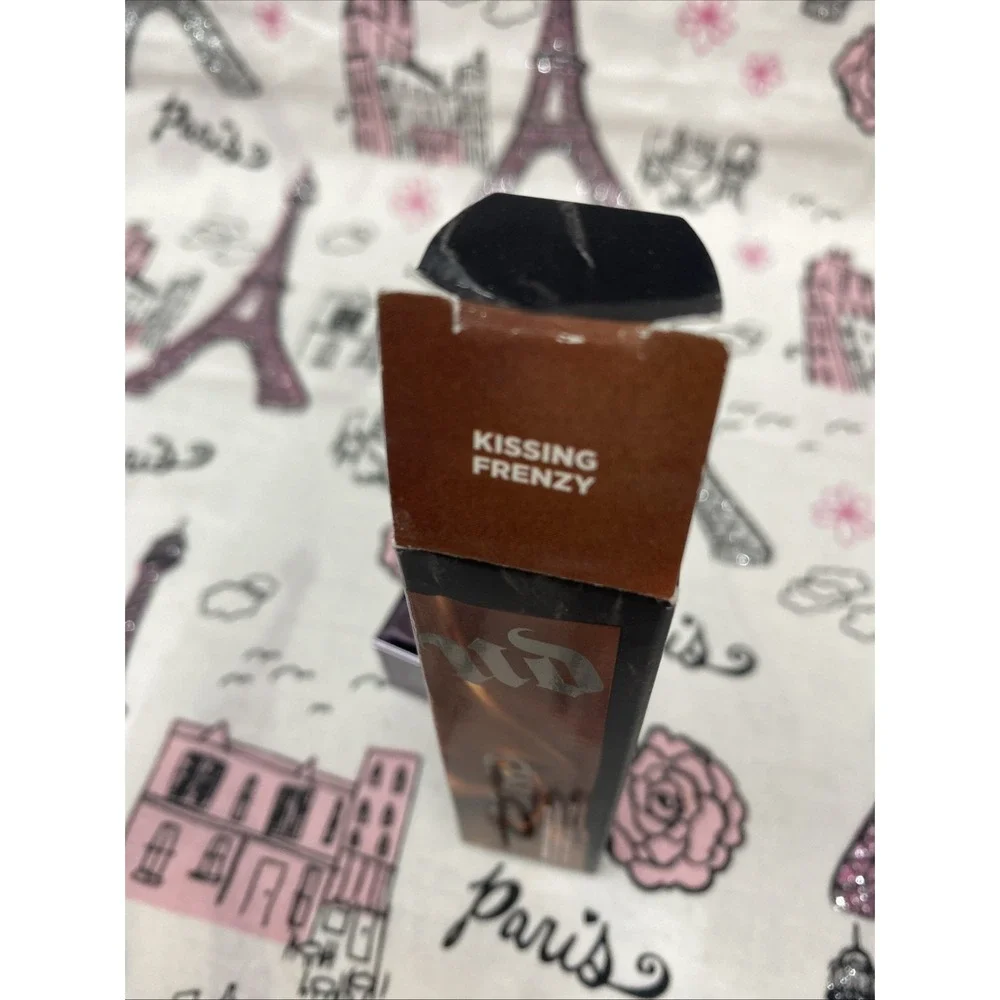 URBAN DECAY Lip Bond - Shade Kissing‎ Frenzy